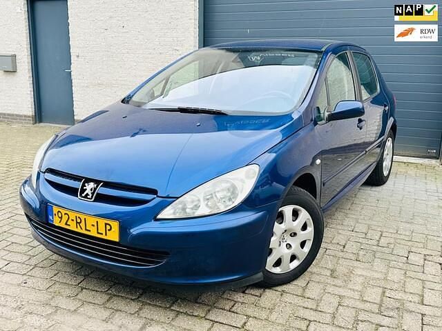 Blauw Gebruikt 2005 Peugeot 307 Premium Hatchback | € 2.999 (Eerlijke prijs) - Afbeelding 1/4