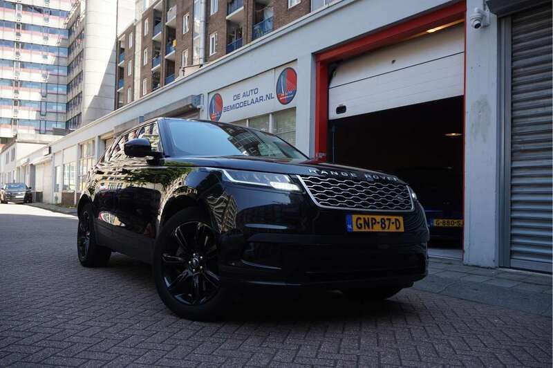 Zwart Gebruikt 2022 Land Rover Range Rover Velar SUV | € 47.990 - Afbeelding 1/4