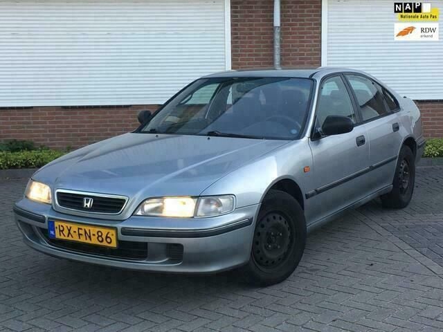 Grijs Gebruikt 1997 Honda Accord S Sedan | € 1.000 - Afbeelding 1/4