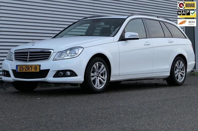 Wit Gebruikt 2013 Mercedes C180 Stationwagen | € 4.440 (Goede deal) - Afbeelding 1/4