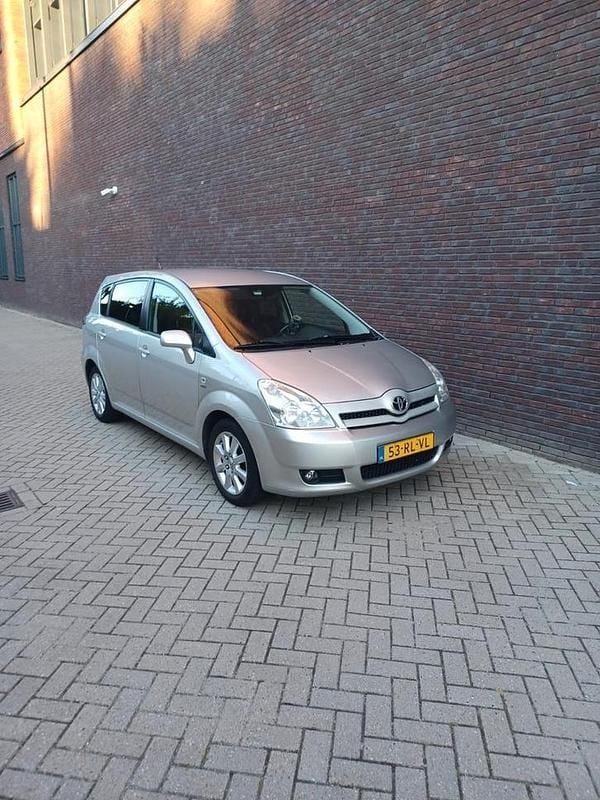Gebruikt 2005 Toyota Corolla Verso MPV | € 4.500 (Eerlijke prijs) - Afbeelding 1/4