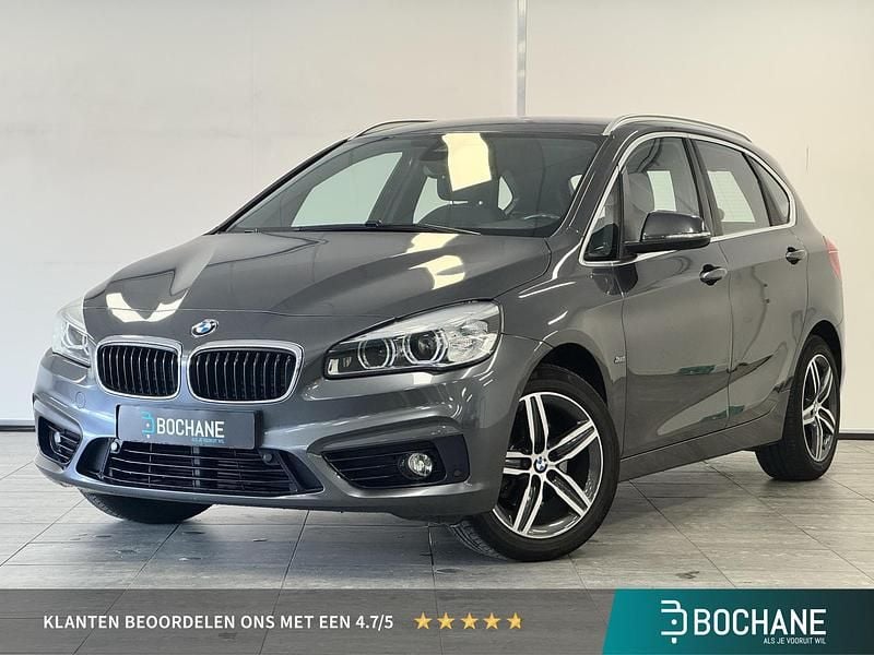 Grijs Gebruikt 2017 BMW 218 Executive Stationwagen | € 13.695 (Goede deal) - Afbeelding 1/4