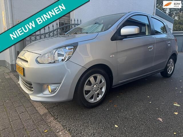 Grijs Gebruikt 2015 Mitsubishi Space Star Hatchback | € 4.950 (Eerlijke prijs) - Afbeelding 1/4