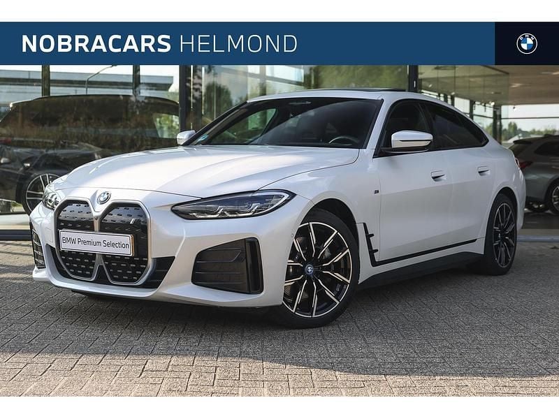 Wit Gebruikt 2023 BMW i4 Executive Sedan | € 47.750 (Duur) - Afbeelding 1/4