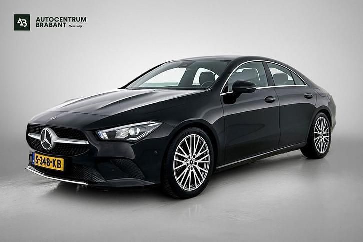 Zwart Occasion 2019 Mercedes CLA200 Business Sedan | € 24.595 (Super prijs) - Afbeelding 1/3