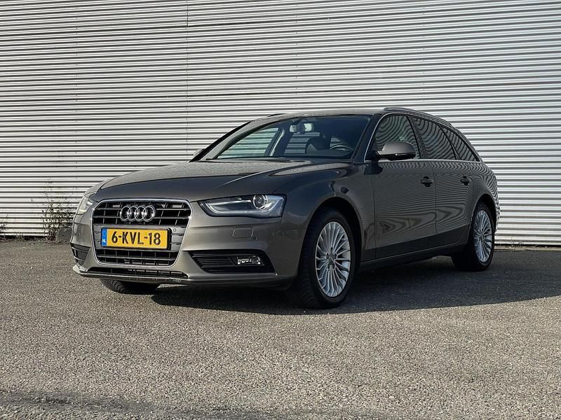 Grijs Gebruikt 2013 Audi A4 Business Stationwagen | € 11.250 (Eerlijke prijs) - Afbeelding 1/3