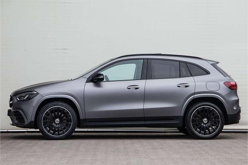Occasion Mercedes GLA250 Premium 218 PK (160 kW) 2023 Grijs (metallic) SUV