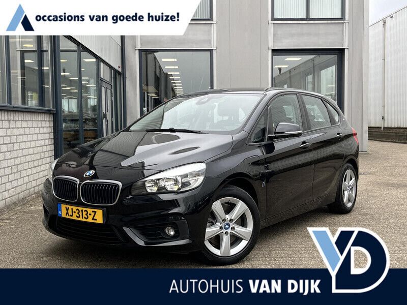 Zwart, metallic lak Gebruikt 2017 BMW 225 Active Tourer Executive MPV | € 15.850 (Goede deal) - Afbeelding 1/4