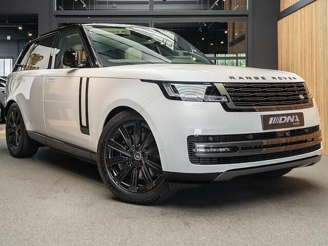 Wit Nieuw 2025 Land Rover Range Rover SUV | € 159.995 - Afbeelding 1/4