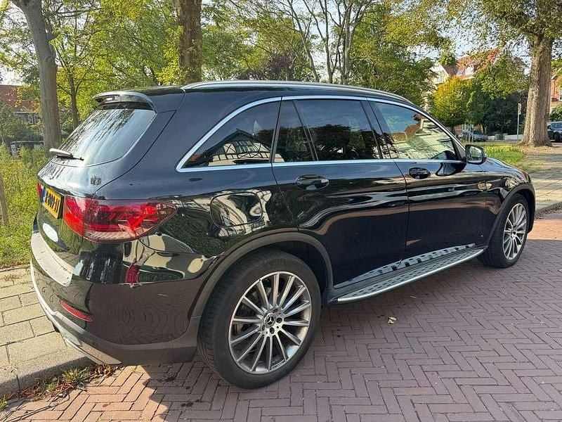 Zwart Gebruikt 2020 Mercedes GLC300 Advantage SUV | € 37.500 - Afbeelding 1/4