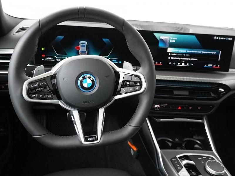 Nieuw BMW 330e 2026 Grijs Stationwagen