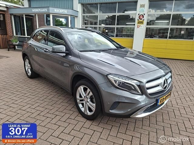 Grijs Gebruikt 2016 Mercedes GLA180 Ambition SUV | € 18.950 (Eerlijke prijs) - Afbeelding 1/4