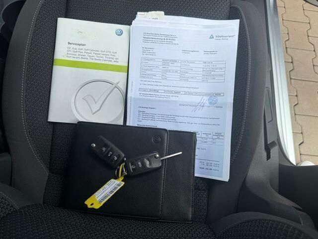 Occasion VW Touran Comfortline 140 PK (102 kW) 2014 Zilver, metallic lak MPV