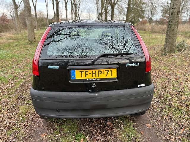 Occasion Fiat Punto S 54 PK (39 kW) 1998 Zwart Hatchback
