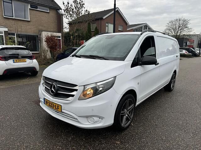 Wit Gebruikt 2016 Mercedes Vito Van | € 7.700 (Goede deal) - Afbeelding 1/4