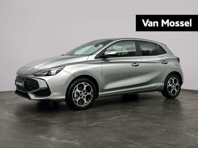 Grijs, metallic lak Nieuw 2025 MG MG3 Luxury Hatchback | € 25.829 (Iets duurder) - Afbeelding 1/4