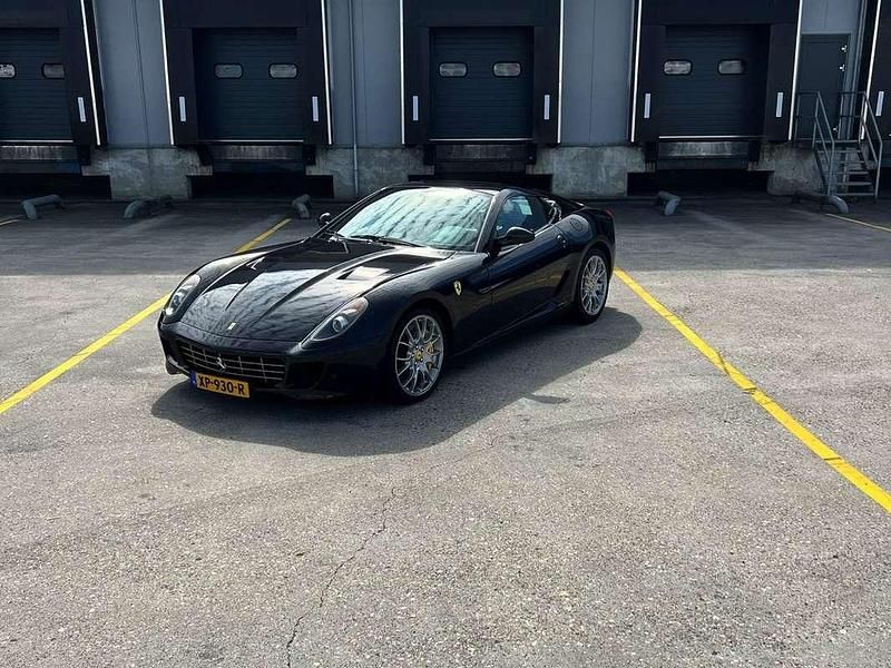 Zwart Gebruikt 2008 Ferrari 599 Coupé | € 124.950 - Afbeelding 1/4