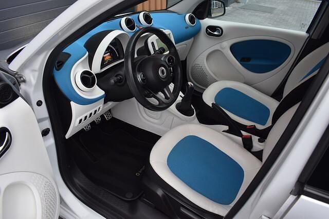 Occasion Smart ForFour Proxy 71 PK (52 kW) 2015 Grijs Hatchback