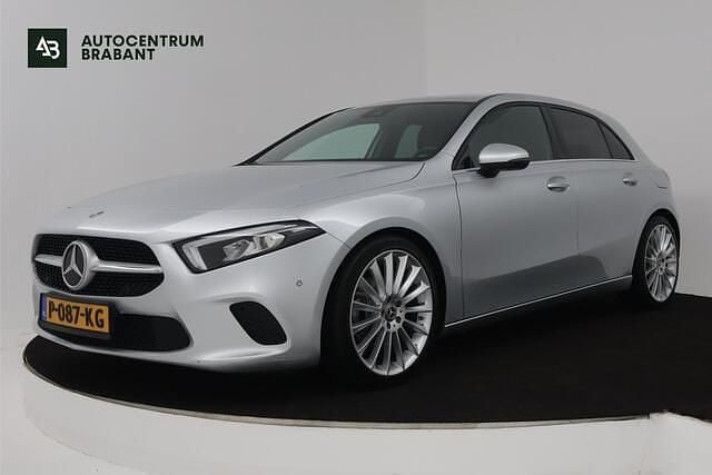 Occasion Mercedes A180 Premium Plus 116 PK (85 kW) 2019 Grijs Hatchback