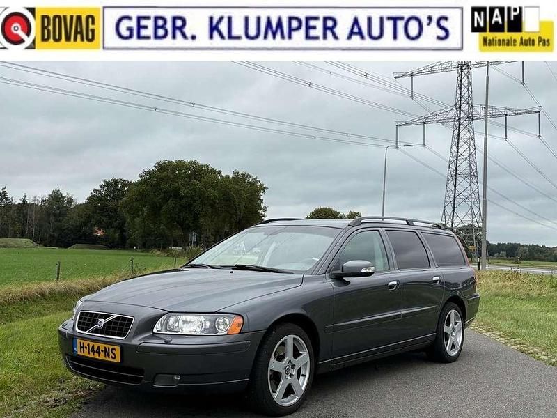 Grijs Gebruikt 2007 Volvo V70 Standard Stationwagen | € 8.490 (Duur) - Afbeelding 1/4