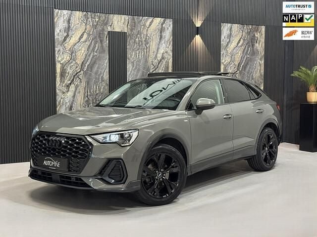 Grijs Gebruikt 2020 Audi Q3 Sportback S-Line SUV | € 33.950 (Eerlijke prijs) - Afbeelding 1/4