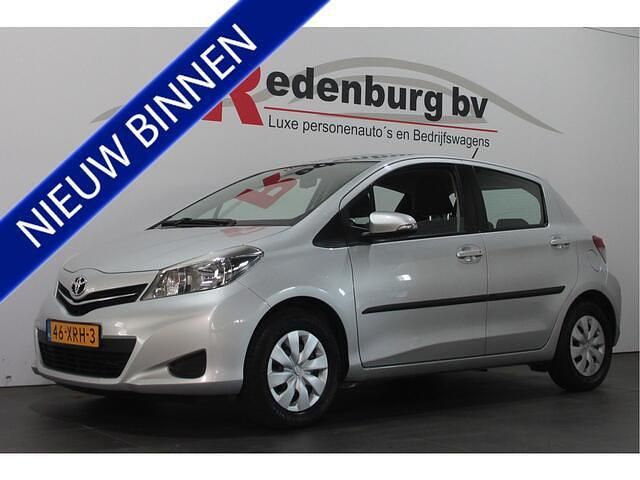 Grijs Gebruikt 2012 Toyota Yaris Hatchback | € 7.945 (Eerlijke prijs) - Afbeelding 1/4