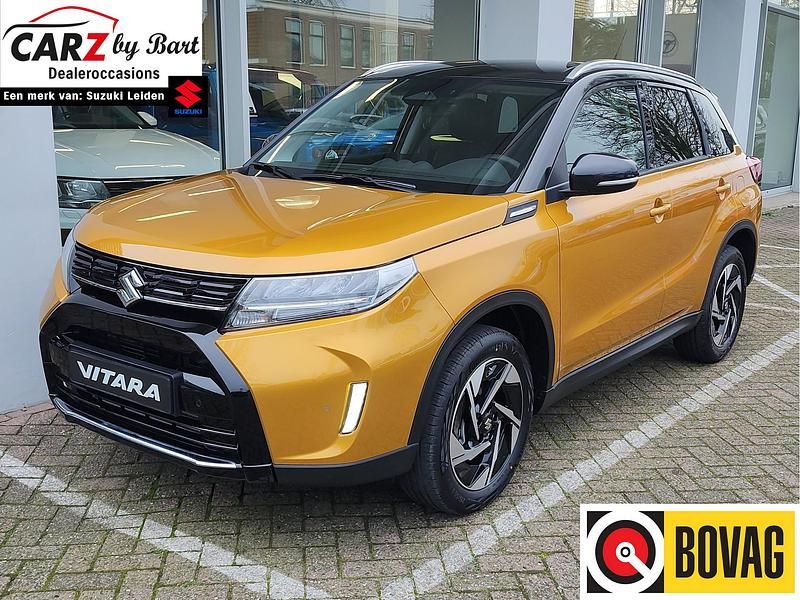 Geel Nieuw 2026 Suzuki Vitara Style SUV | € 34.998 (Duur) - Afbeelding 1/4