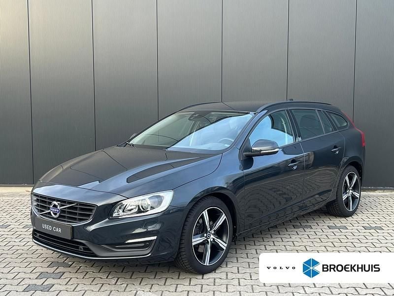 Grijs Occasion 2018 Volvo V60 Ocean Race Stationwagen | € 20.935 (Eerlijke prijs) - Afbeelding 1/3