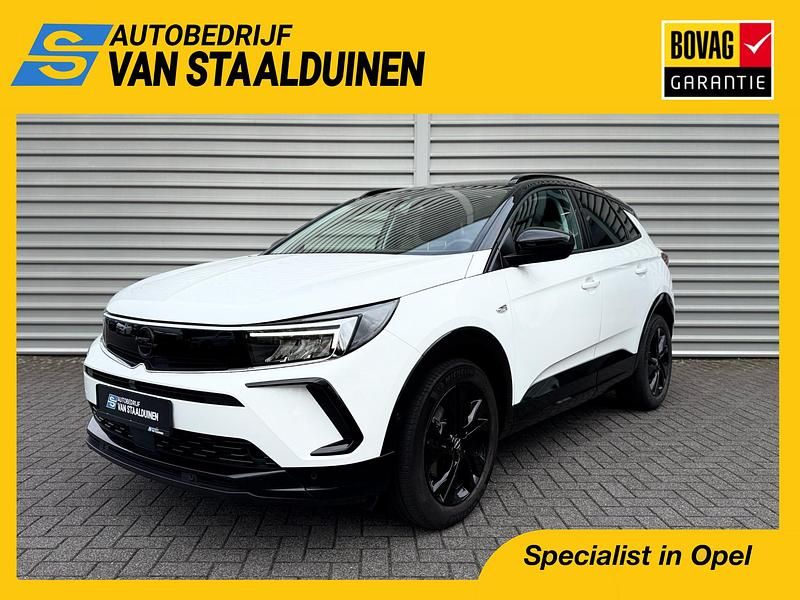 Wit Occasion 2024 Opel Grandland X GS Line SUV | € 26.950 (Eerlijke prijs) - Afbeelding 1/4
