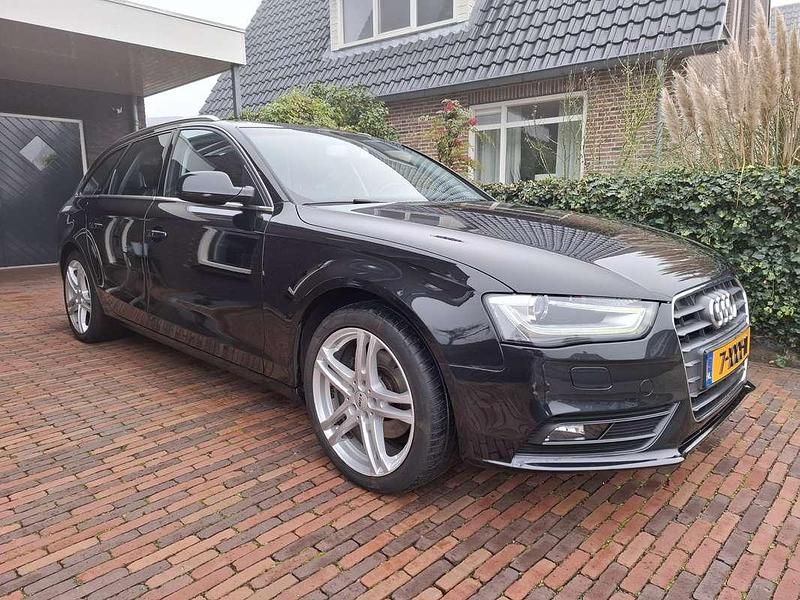 Zwart Occasion 2014 Audi A4 Business Stationwagen | € 8.950 (Goede deal) - Afbeelding 1/4