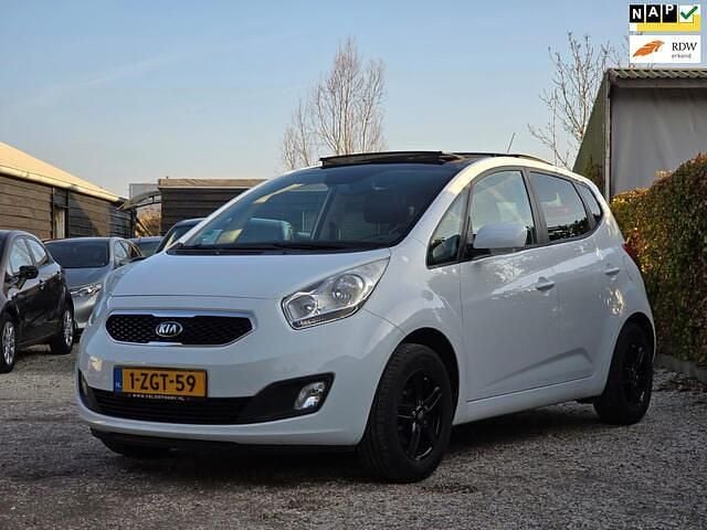 Wit Gebruikt 2015 Kia Venga Hatchback | € 7.949 (Eerlijke prijs) - Afbeelding 1/4