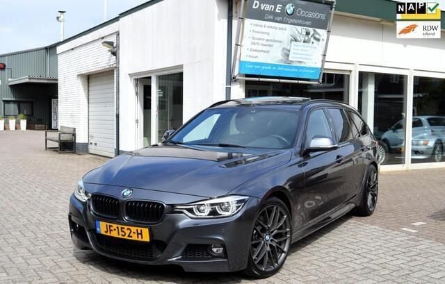 Grijs Gebruikt 2016 BMW 330 M Sport Stationwagen | € 19.950 (Iets duurder) - Afbeelding 1/4