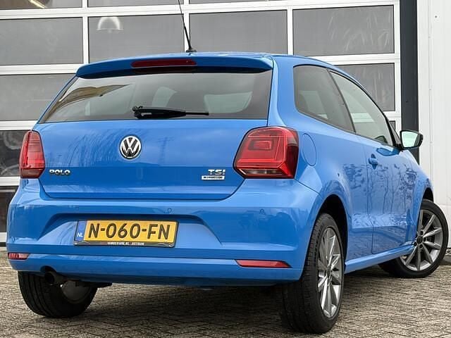 Occasion VW Polo Highline 90 PK (66 kW) 2014 Blauw Hatchback