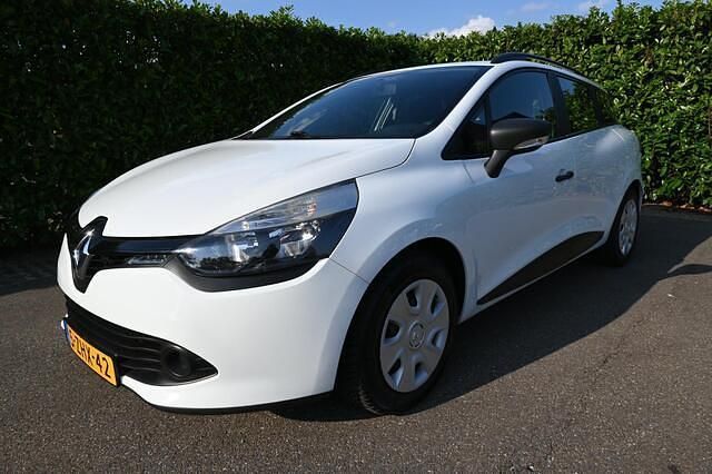 Wit Gebruikt 2015 Renault Clio GrandTour Authentique Stationwagen | € 5.950 (Eerlijke prijs) - Afbeelding 1/4