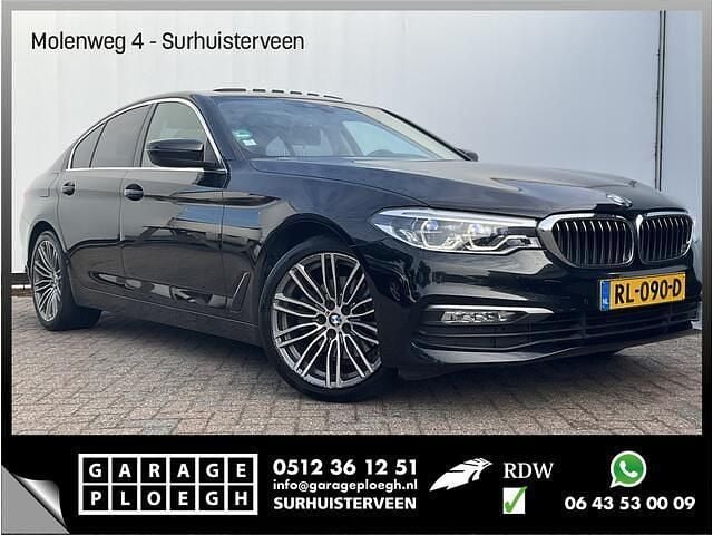 Zwart Gebruikt 2018 BMW 520 Executive Sedan | € 22.900 (Goede deal) - Afbeelding 1/4