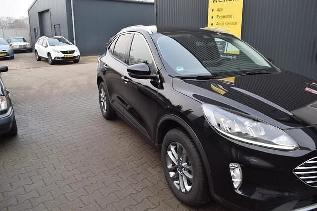 Occasion Ford Kuga Titanium 225 PK (165 kW) 2022 Zwart SUV