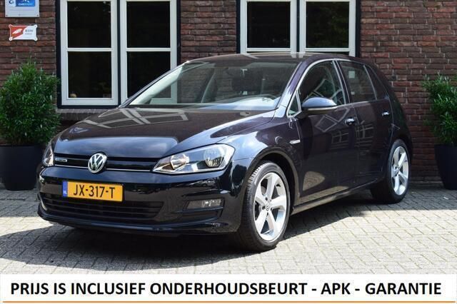 Zwart Gebruikt 2016 VW Golf VII Edition Hatchback | € 13.749 (Eerlijke prijs) - Afbeelding 1/4