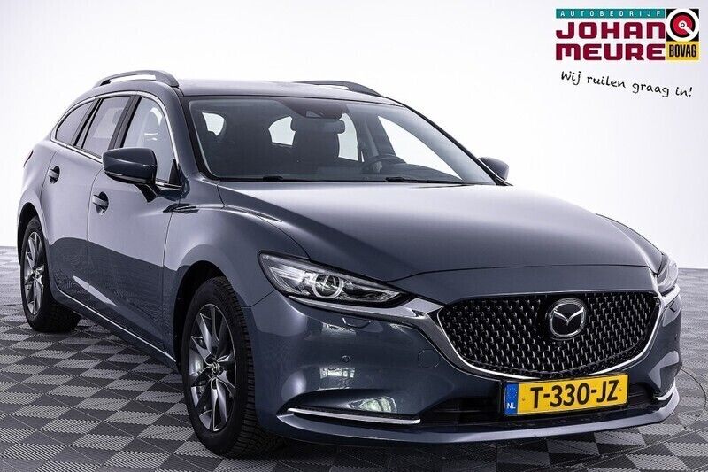 Grijs Gebruikt 2023 Mazda 6 Center-Line Stationwagen | € 31.900 (Eerlijke prijs) - Afbeelding 1/4