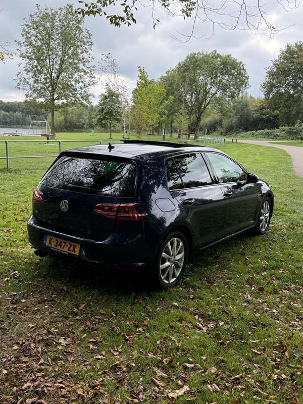 Gebruikt 2014 VW Golf VII R-line Sedan | € 14.250 (Eerlijke prijs) - Afbeelding 1/4
