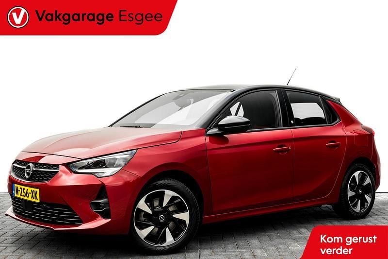 Rood Gebruikt 2022 Opel Corsa-e GS Line Hatchback | € 16.735 (Eerlijke prijs) - Afbeelding 1/4