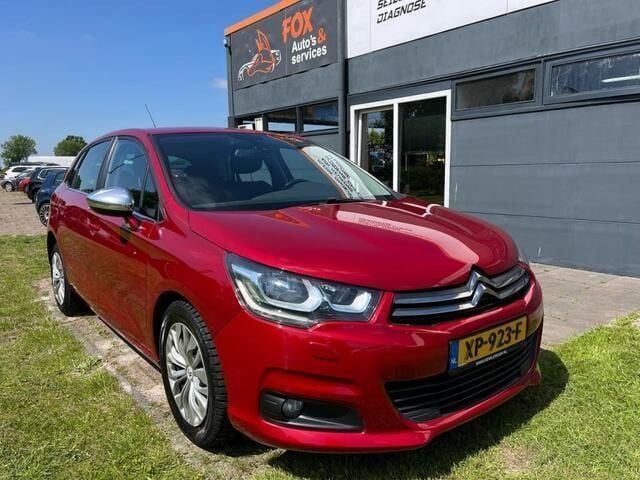 Rood Gebruikt 2015 Citroën C4 Feel Hatchback | € 8.398 (Iets duurder) - Afbeelding 1/4