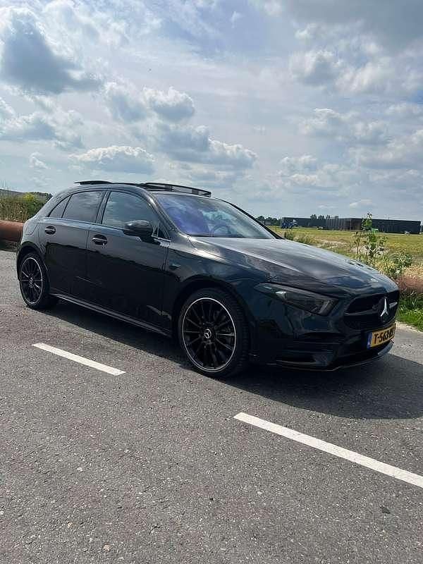 Zwart Gebruikt 2020 Mercedes 250 Premium Plus Stationwagen | € 27.500 (Eerlijke prijs) - Afbeelding 1/4