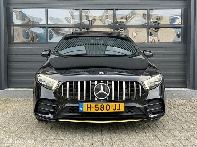 Occasion Mercedes A250 Premium Plus 225 PK (165 kW) 2019 Zwart Hatchback