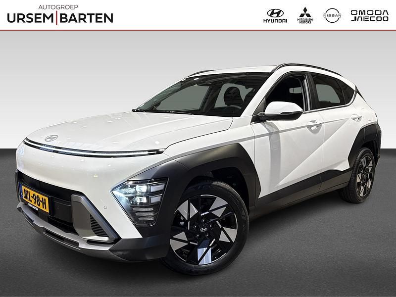 Wit Occasion 2025 Hyundai Kona Comfort SUV | € 32.930 (Eerlijke prijs) - Afbeelding 1/4