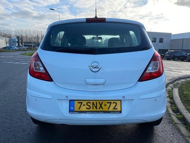 Occasion Opel Corsa Design Edition 95 PK (69 kW) 2013 Wit Hatchback