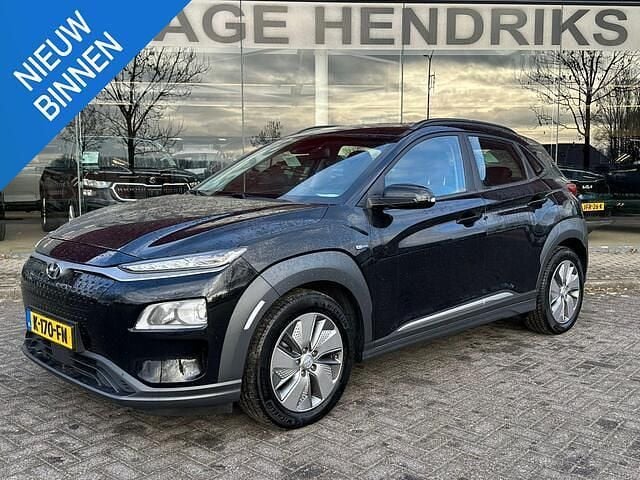 Zwart Occasion 2020 Hyundai Kona Comfort SUV | € 14.445 (Super prijs) - Afbeelding 1/4