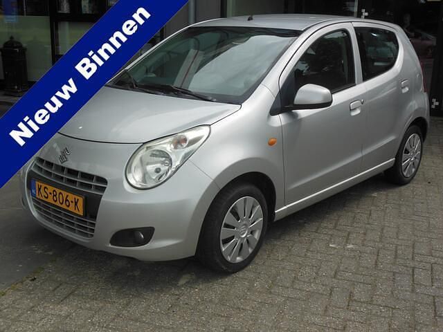 Grijs Gebruikt 2009 Suzuki Alto Hatchback | € 2.500 (Duur) - Afbeelding 1/4