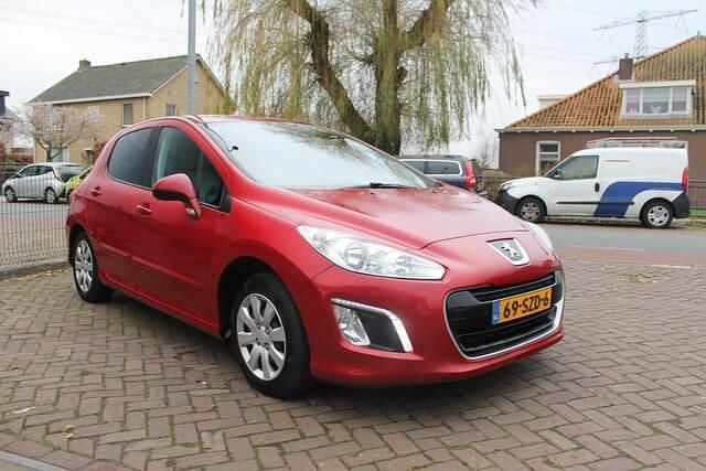 Occasion Peugeot 308 Active 120 PK (88 kW) 2012 Rood Hatchback