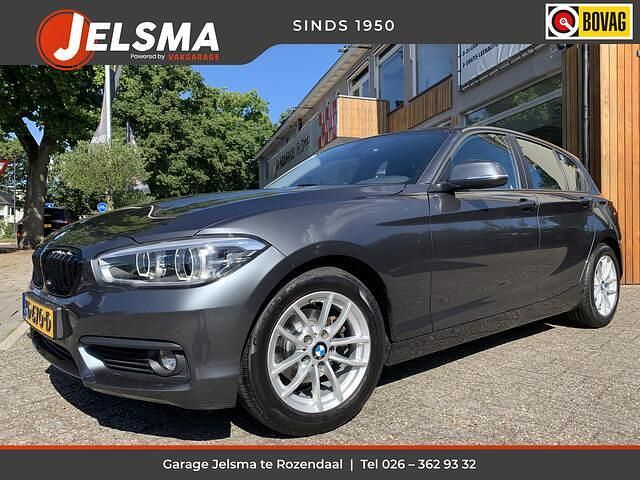 Grijs Gebruikt 2016 BMW 116 Executive Hatchback | € 15.900 (Iets duurder) - Afbeelding 1/4