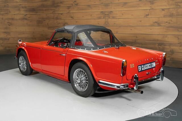 Occasion Triumph TR4 103 PK (75 kW) 1962 Rood Cabriolet